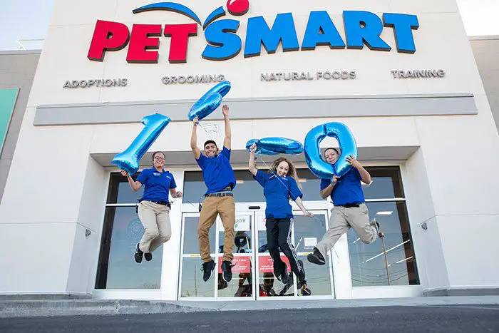 PetSmart Paid Internships for Summer 