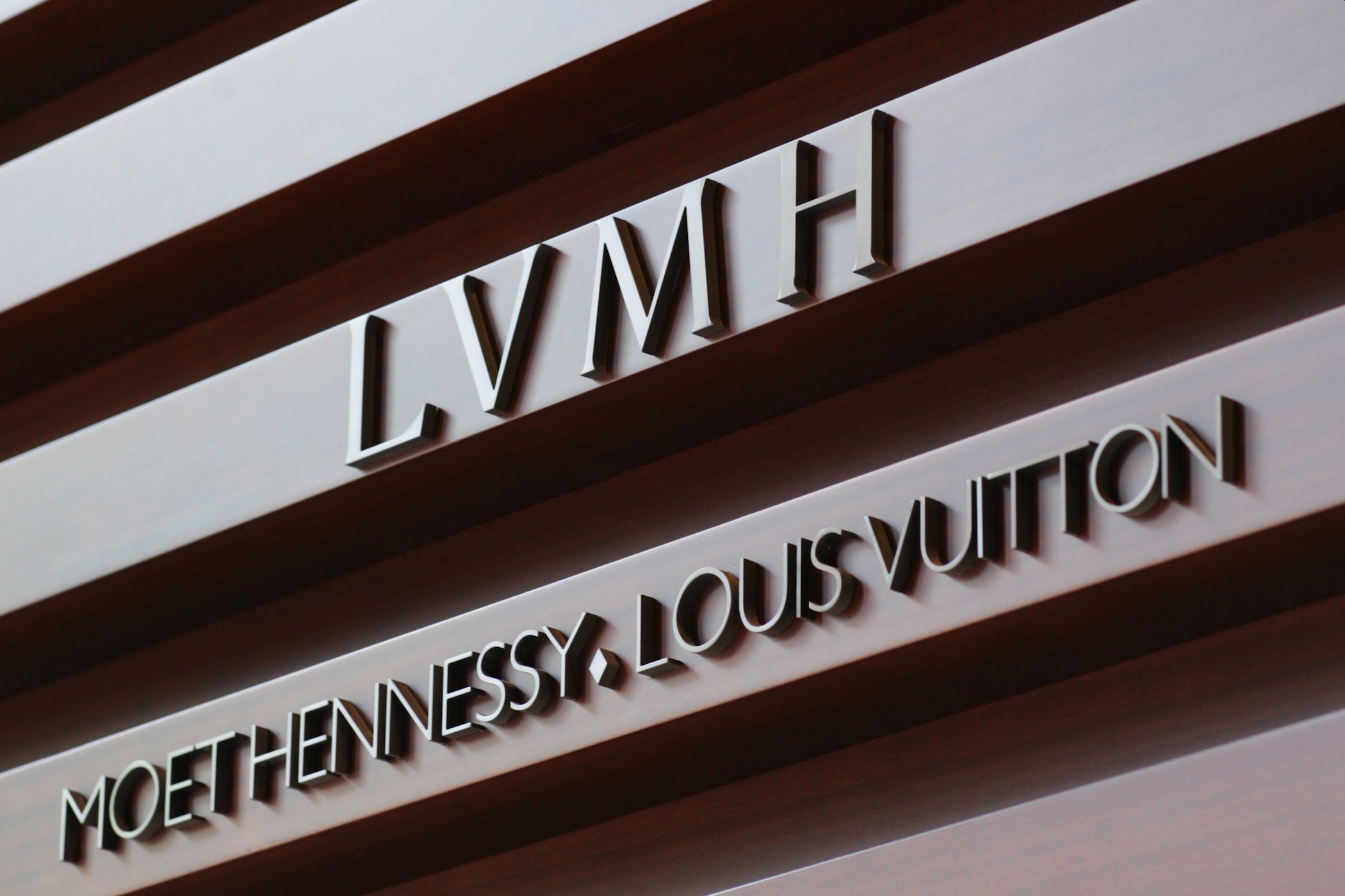 LVMH HR Internship - 2022 2023 Big Internships